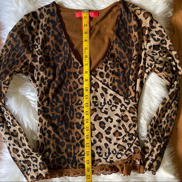 ❌SOLD❌ PETITE CHEETAH LEOPARD LONG SLEEVE TOP - Picture 6 of 6